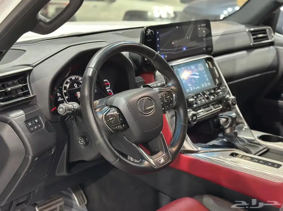 لكزس LX600 F موديل 2023 16