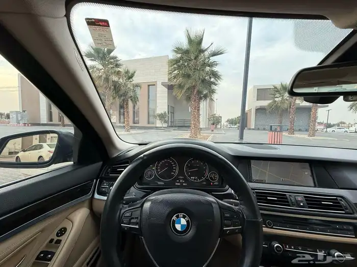 بي ام دبليو 520i 2013 16