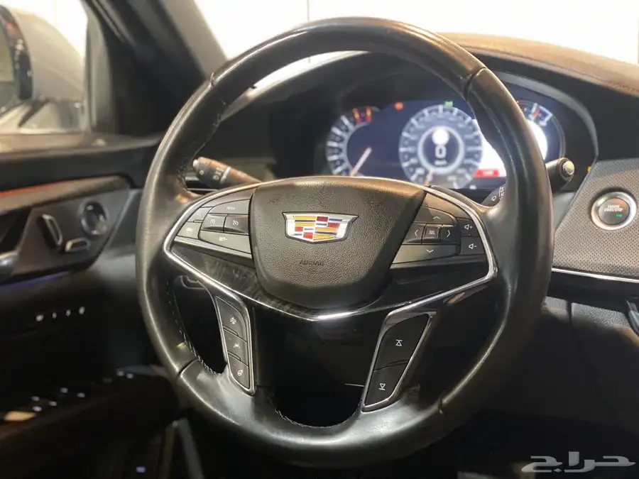 كاديلاك CT6 2019 بحالة نظيفة جدا 11