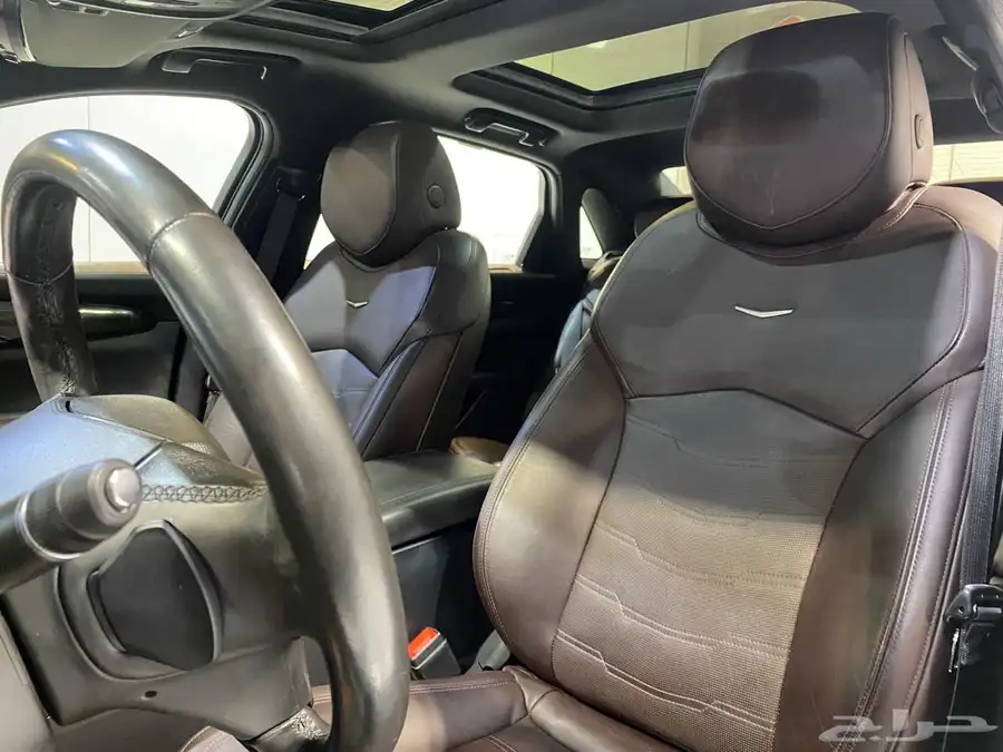 كاديلاك CT6 2019 بحالة نظيفة جدا 13