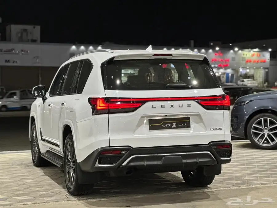 لكزس LX600 F موديل 2023 4
