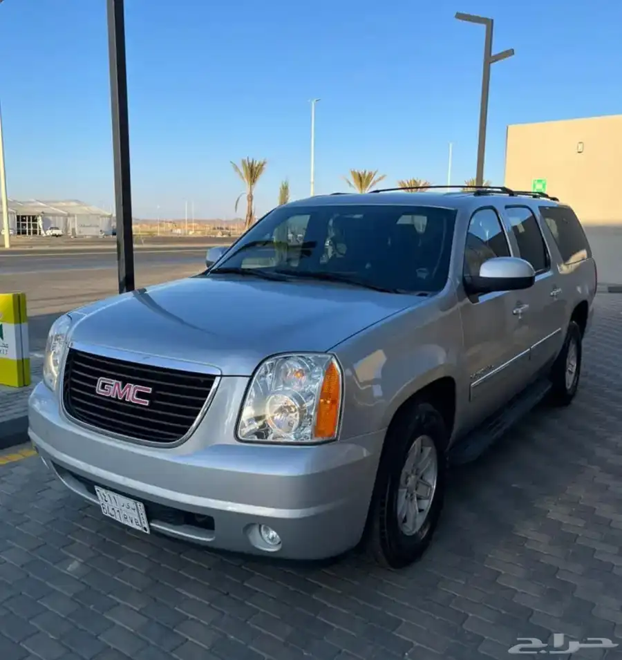 يوكون GMC طويل XL بدون دبل نظيف جدااا 7