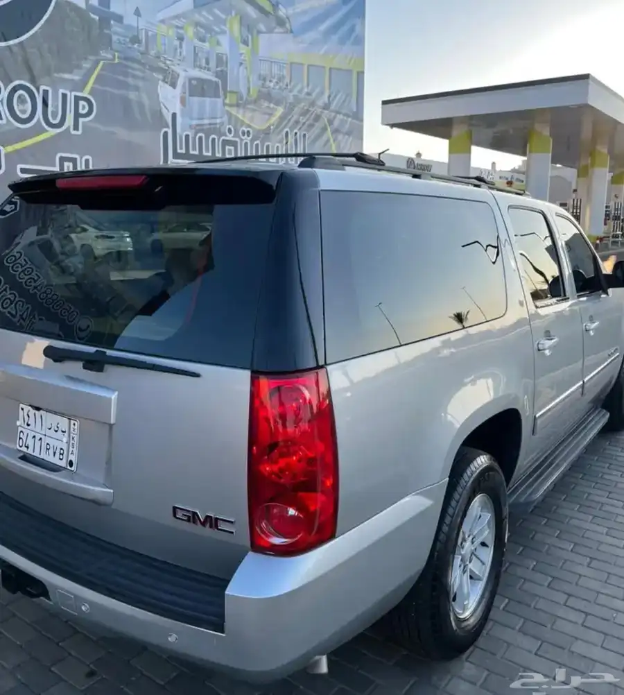 يوكون GMC طويل XL بدون دبل نظيف جدااا 8