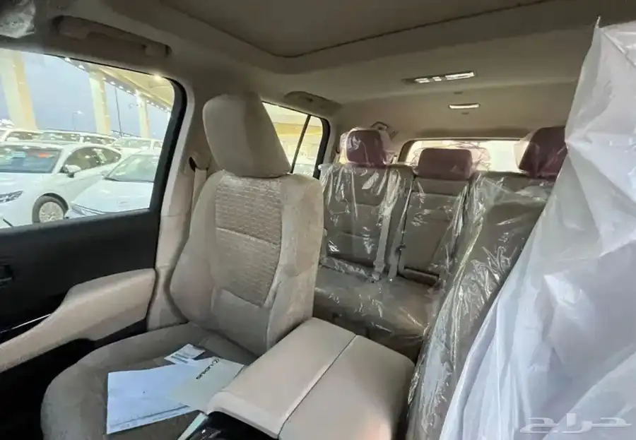 لاندكروزر 2025 L3 عبداللطيف جميل 8