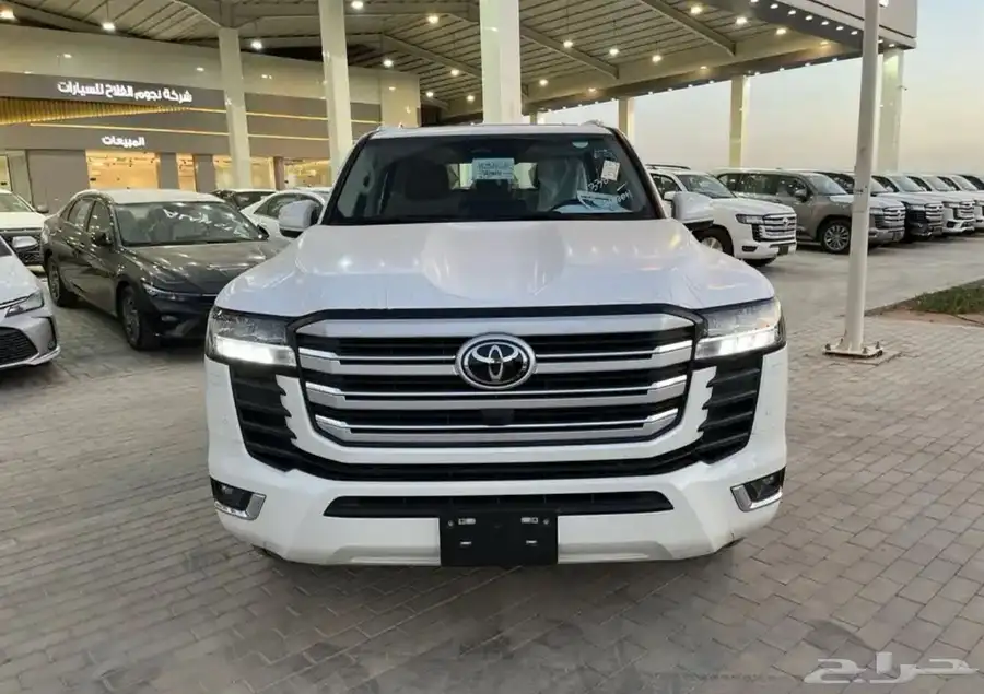 لاندكروزر 2025 L3 عبداللطيف جميل 2
