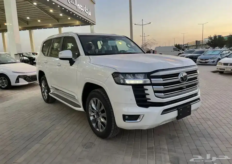 لاندكروزر 2025 L3 عبداللطيف جميل 0