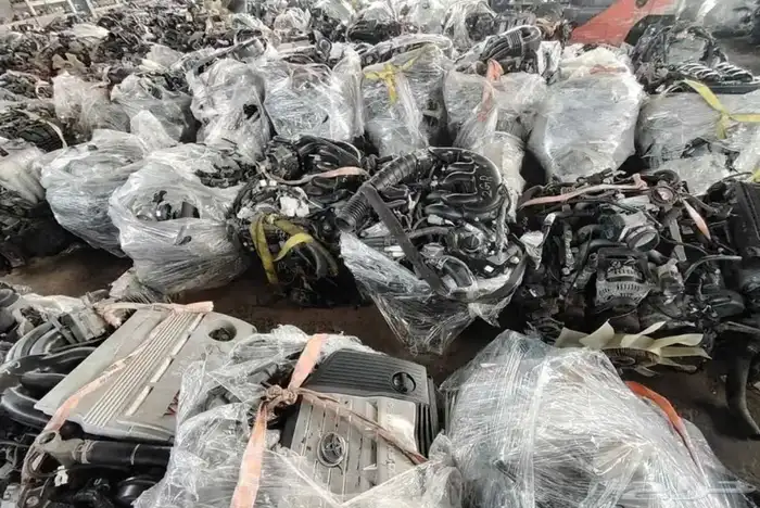 مكائن مستورده وموضب ومن فوق سياره ادخل إعلان وشوف الشرح 2