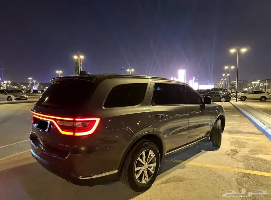 دودج دورانجو نظيف V8 7