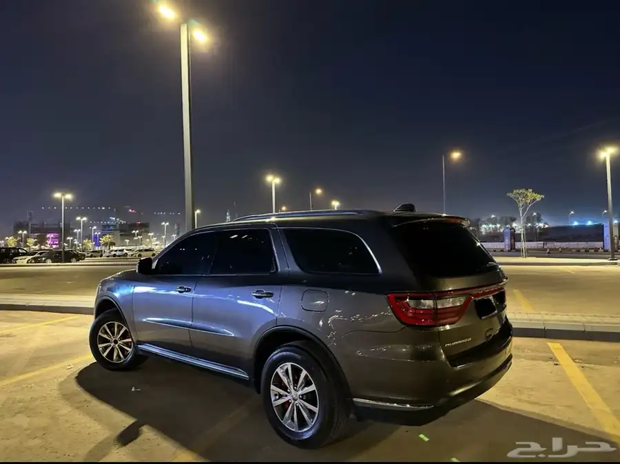 دودج دورانجو نظيف V8 4