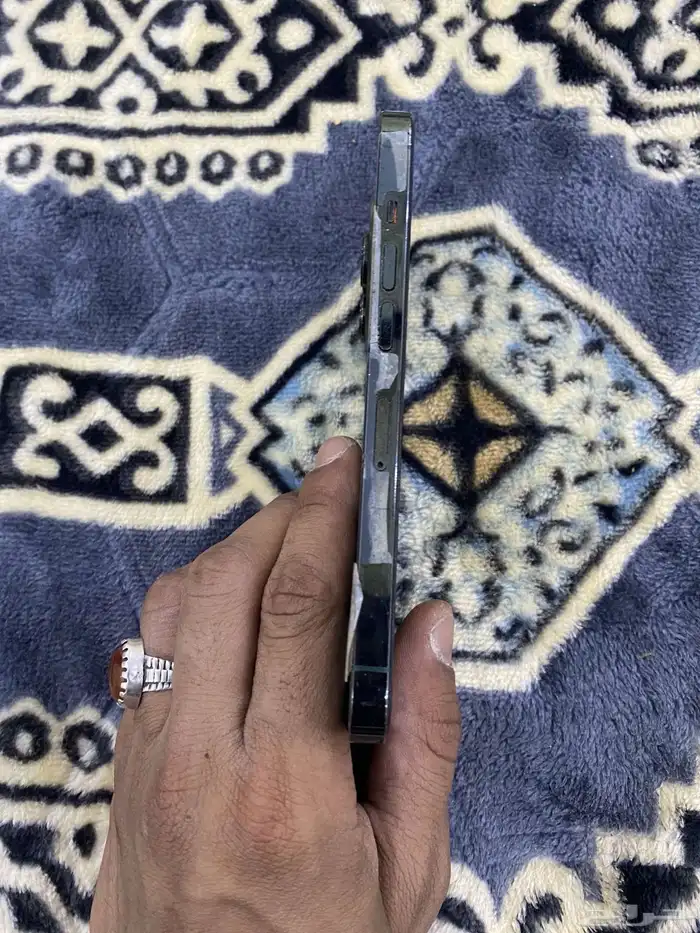 جوال ايفون 13 برو الجيهاز جديد ومافك وكرتونه معاه 4