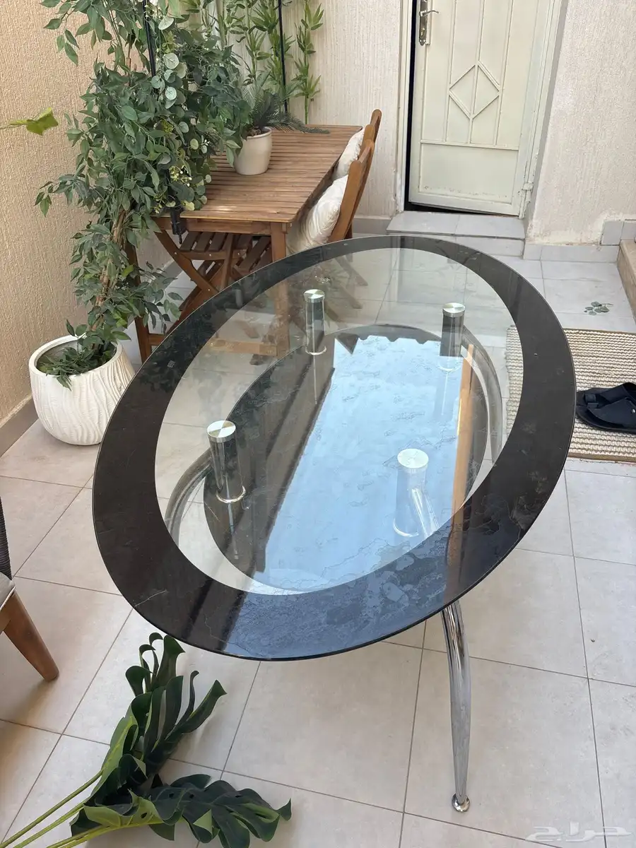 طاولة طعام 1