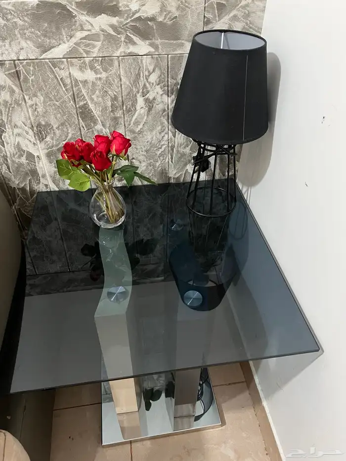 طاولات وكرسي 1