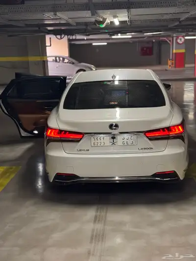 لكزس Ls500 فل كامل شاشات عبداللطيف جميل 0