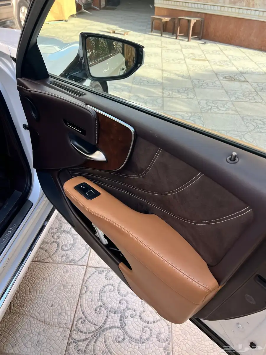 لكزس LS500 توين تيربو 11
