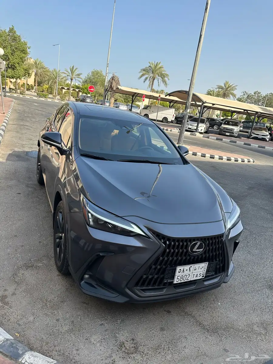 لكزس NX هايبرد 2025 ماشي 19 الف index