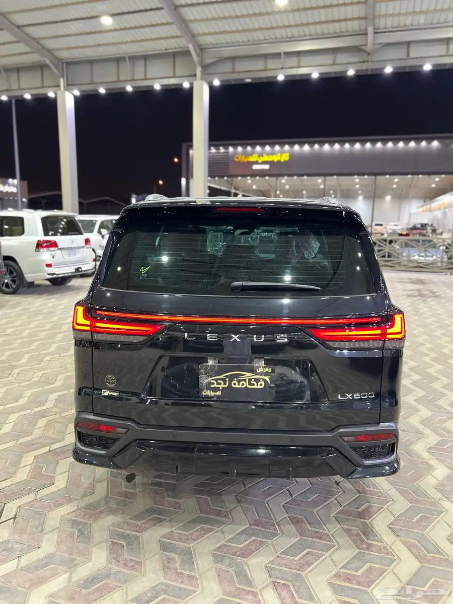 لكزس اف سبورت 2024 سعودي ماشي 37 الف 3
