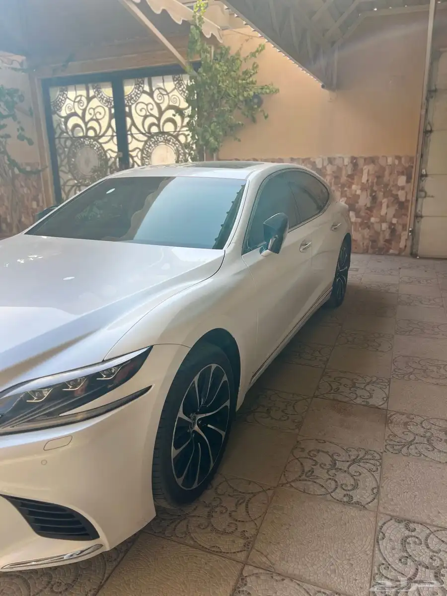 لكزس LS500 توين تيربو 14