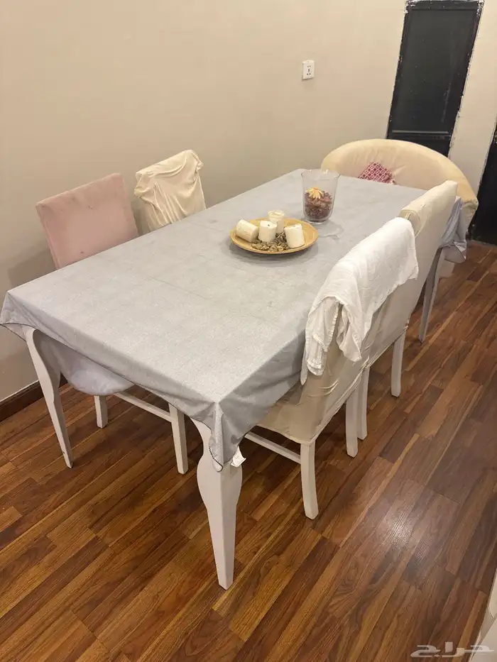 اثاث اكثر من قطعه 5