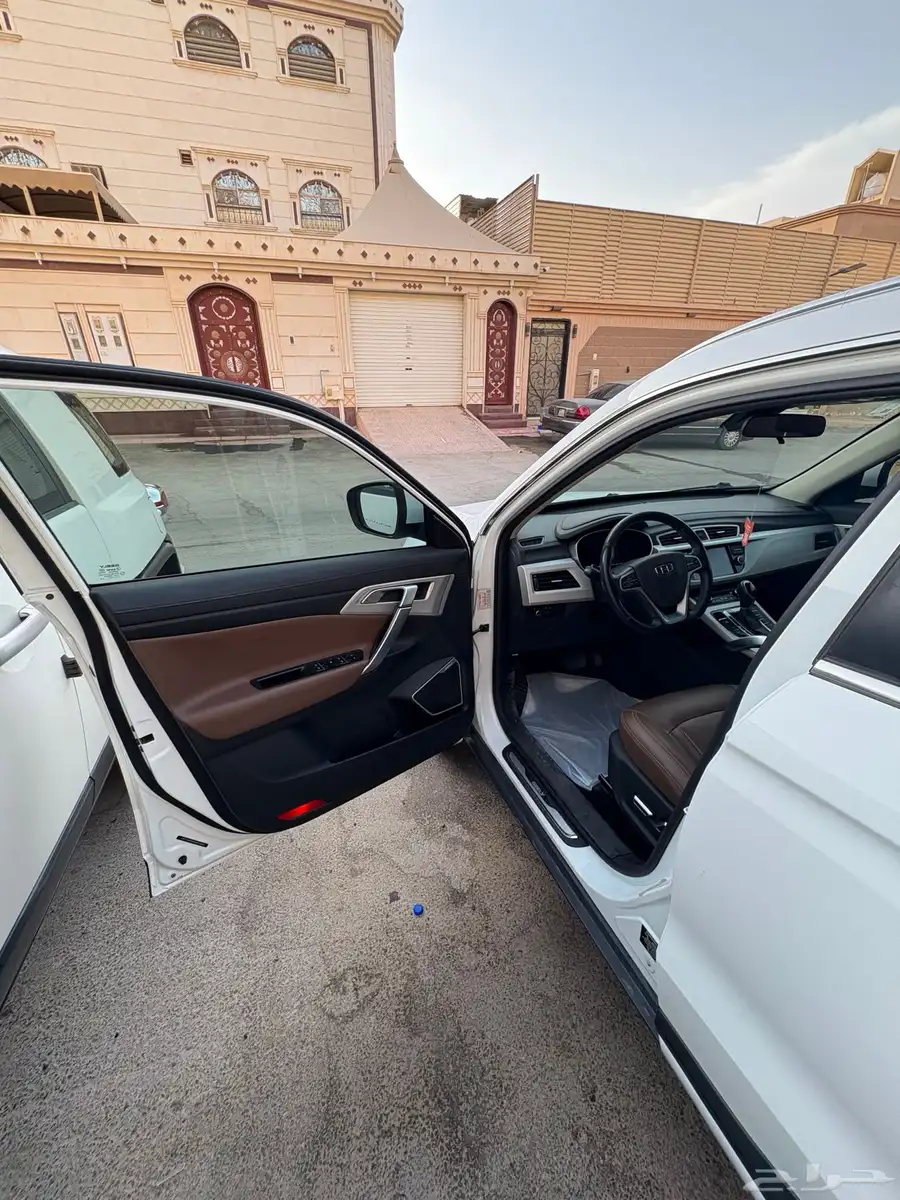 للبيع جيلي ام قراند اكس 7 فل كامل 2019 17