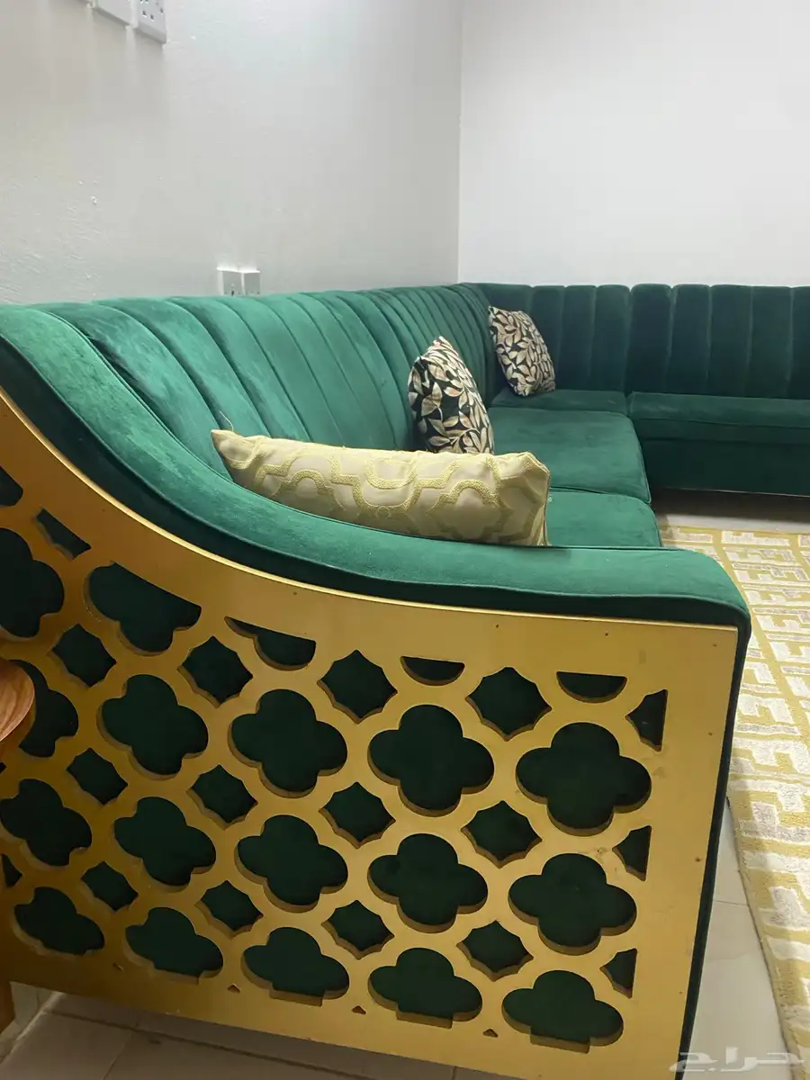 كنب 8قطع 2 زاويه فيه ديكور خشب من الاطراف مع الفرشه 1500 2