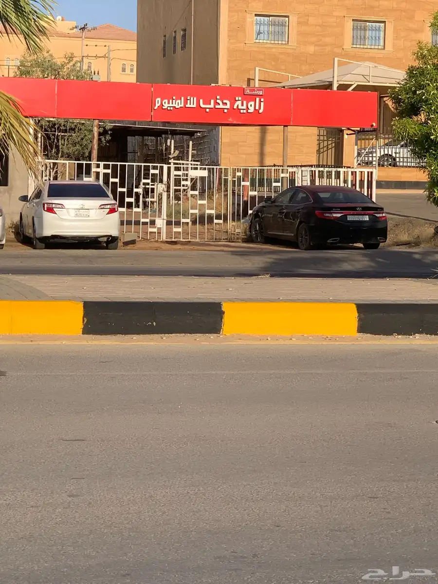 للإيجار ورشة حدادة والمنيوم 0