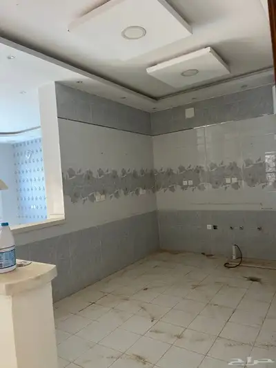 للبيع فلة بحي المنصورة  الشقةببريده مساحة 372 م عمرها 5 سنوات 11