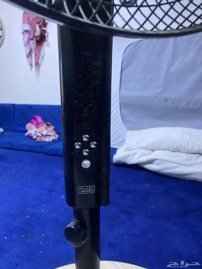 مروحه للبيع جديده متين و عشرين في مروحه منكسره بس متضر 0