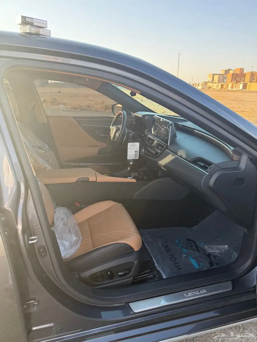 لكزسES 350عبداللطيف جميل 6