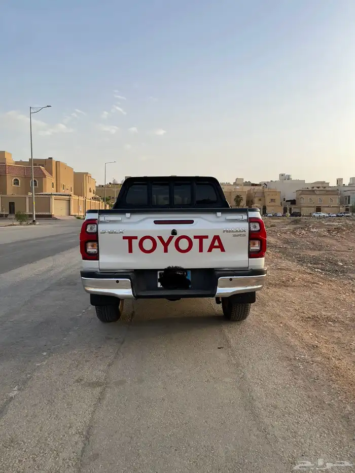 هايلوكس دبل 2024 4