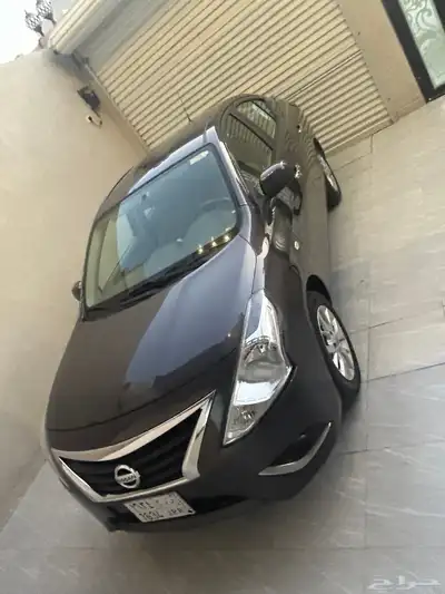 نيسان صني 2023 عداد قليل 36 الف كم 2