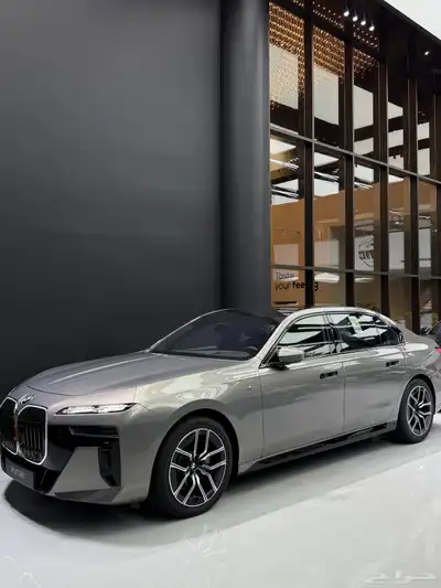 جميع الالوان جديد 2025 اعلى المواصفات (BMW735i) 6