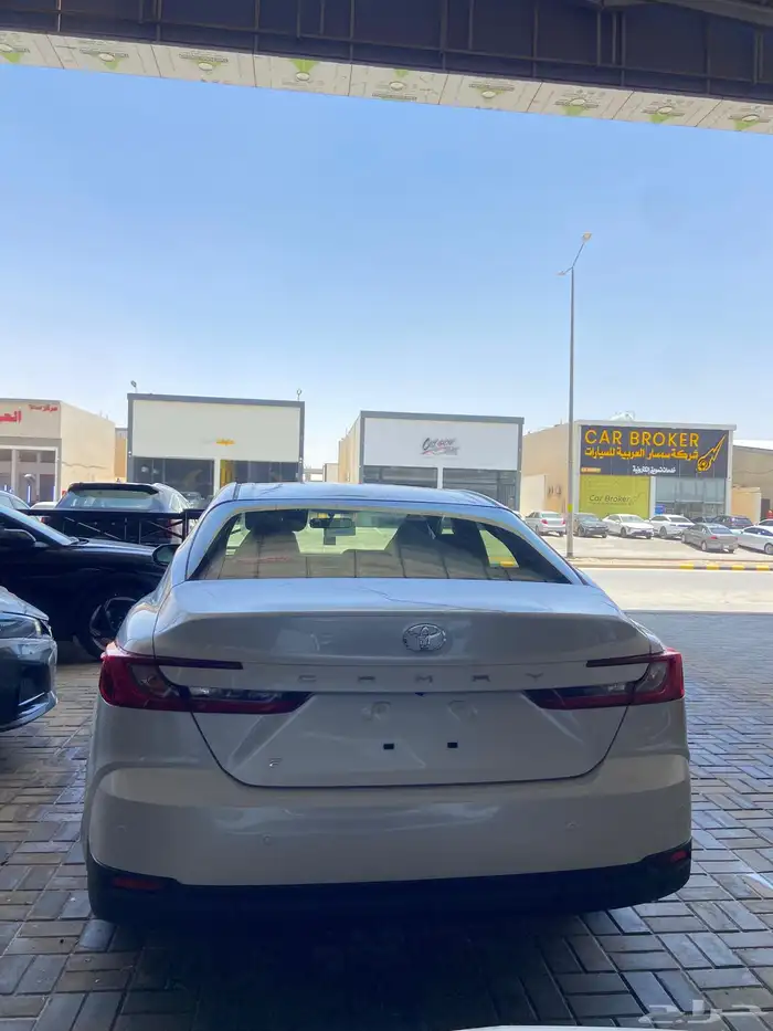 كامري 2025 E ستاندر 7