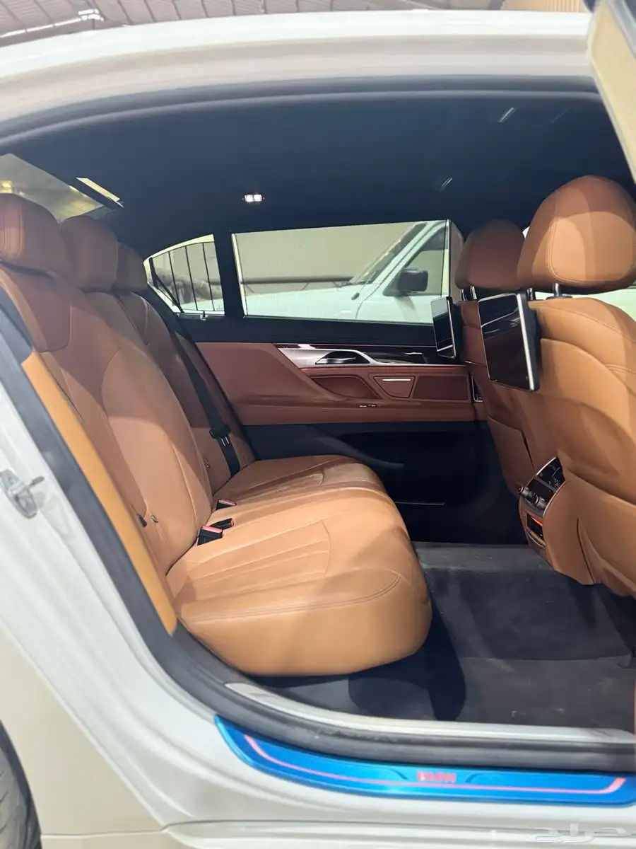 بي ام دبليو 2018 Li 740 15