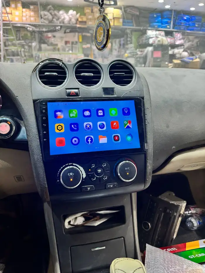 شاشات لجميع انواع السيارات متوفر جميع الرامات 1