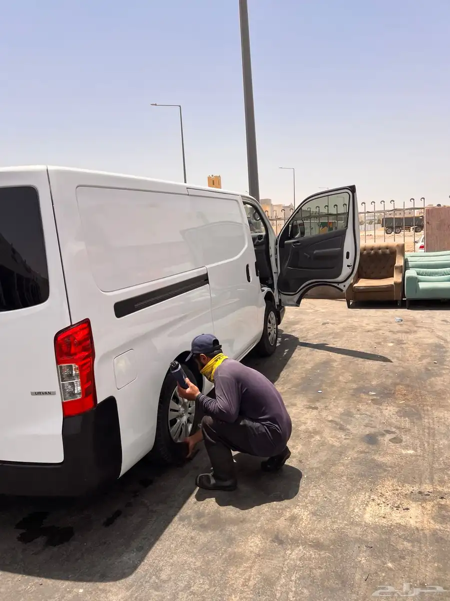 باص فان بضاعه ديزل نيسان 2021 9