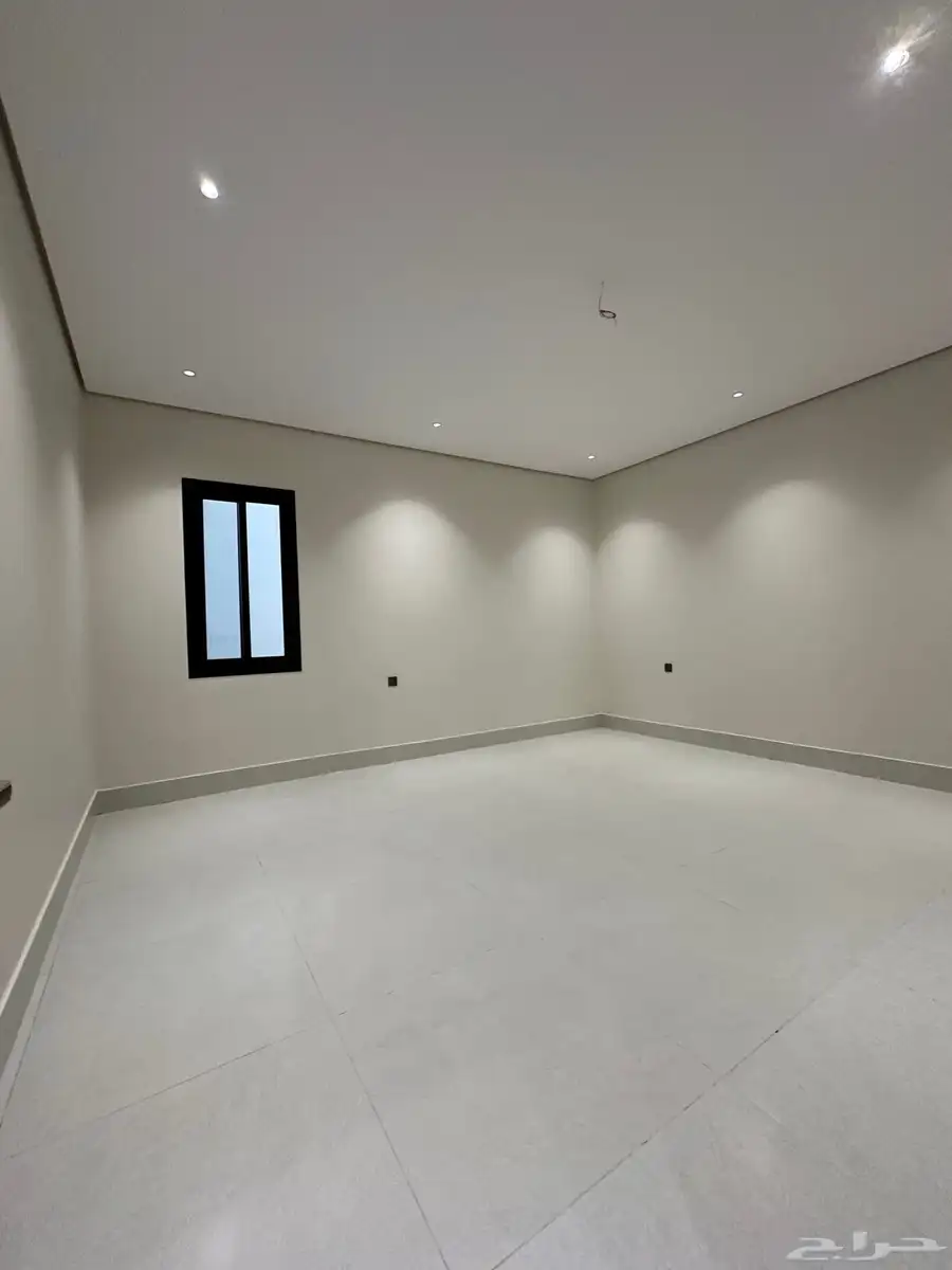 شقة للبيع دور اول مع سطح 2