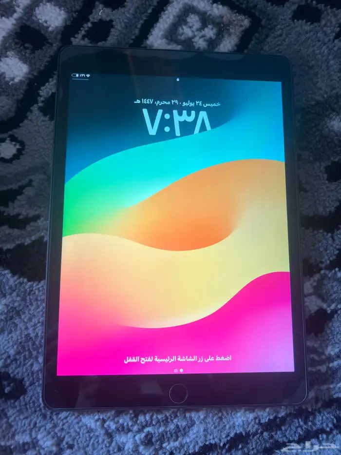 iPad الجيل التاسع 64 جيجا ال iPad ماله ثلاثة أسابيع معاي 2
