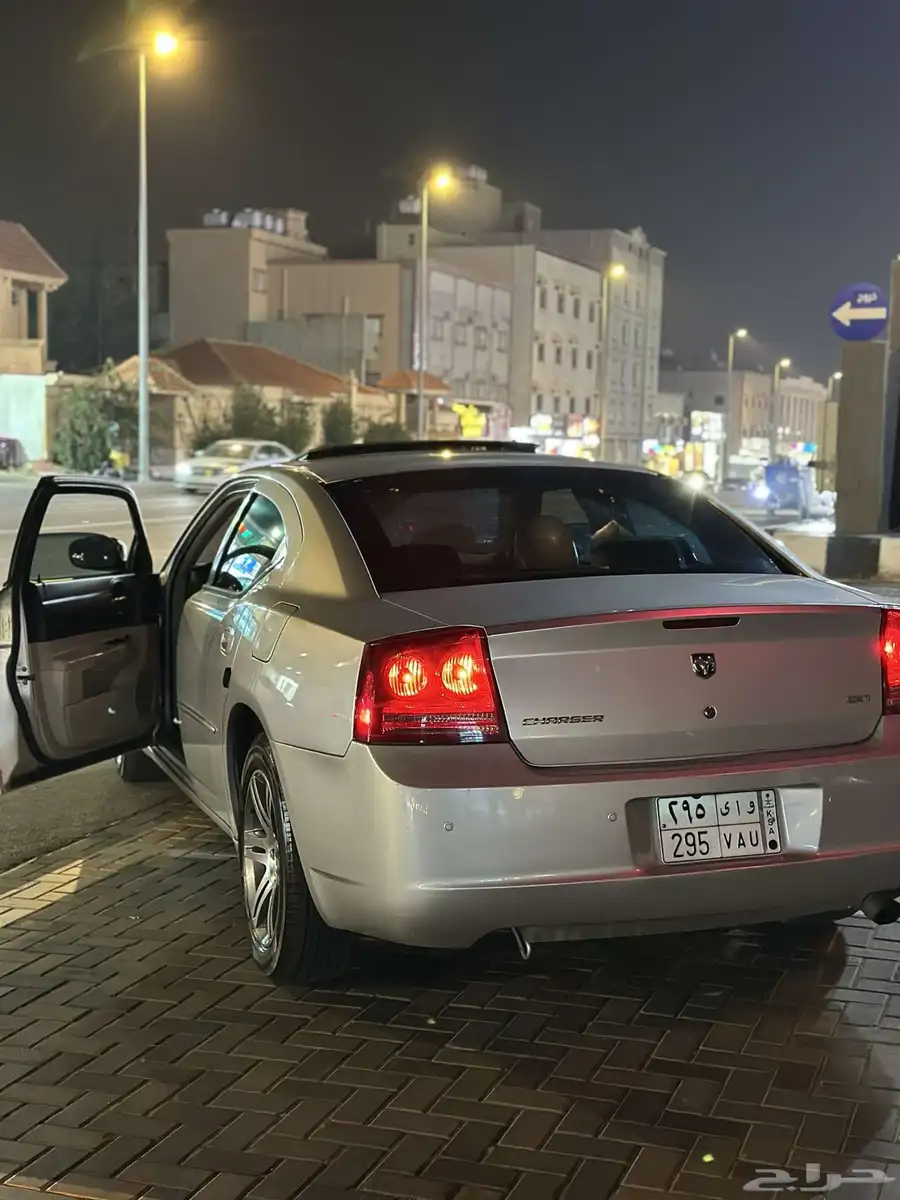 دوج تشارجر نضيف موديل 2007 4