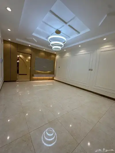 دور للبيع مشب و7غرف وحوش وسعر طيب لصامل 14
