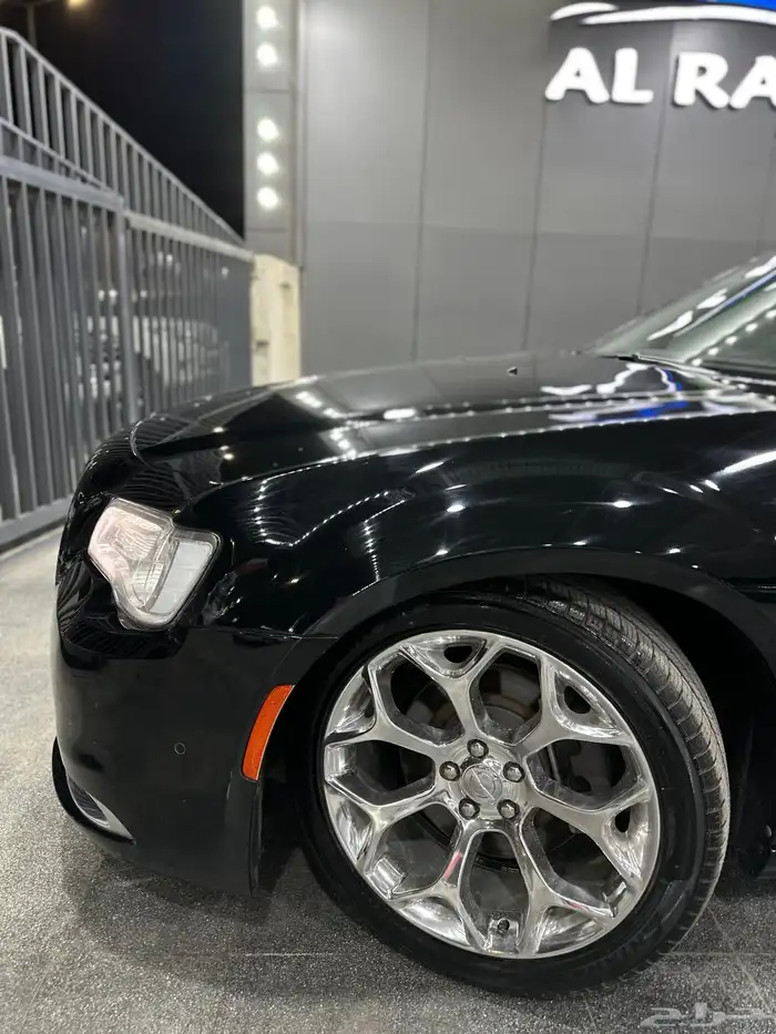 كرايزلر C300 اسود 2019 فئة LTD معرض(عبيد الرشيدي) 3