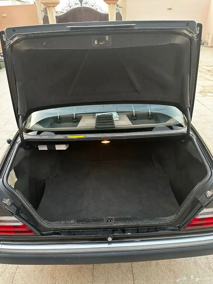 مرسيدس فرخ شبح W124 موديل 1990 حجم 300 تم اضافة صور 11