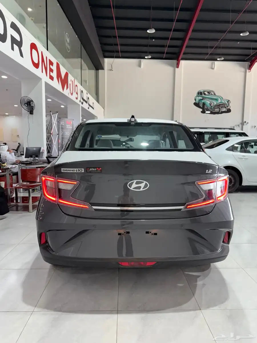 هيونداي اي 10 2025 4