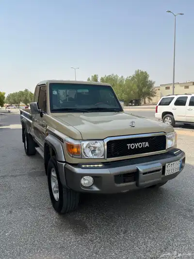 تويوتا شاص 2015 LX-اصدار 30 28