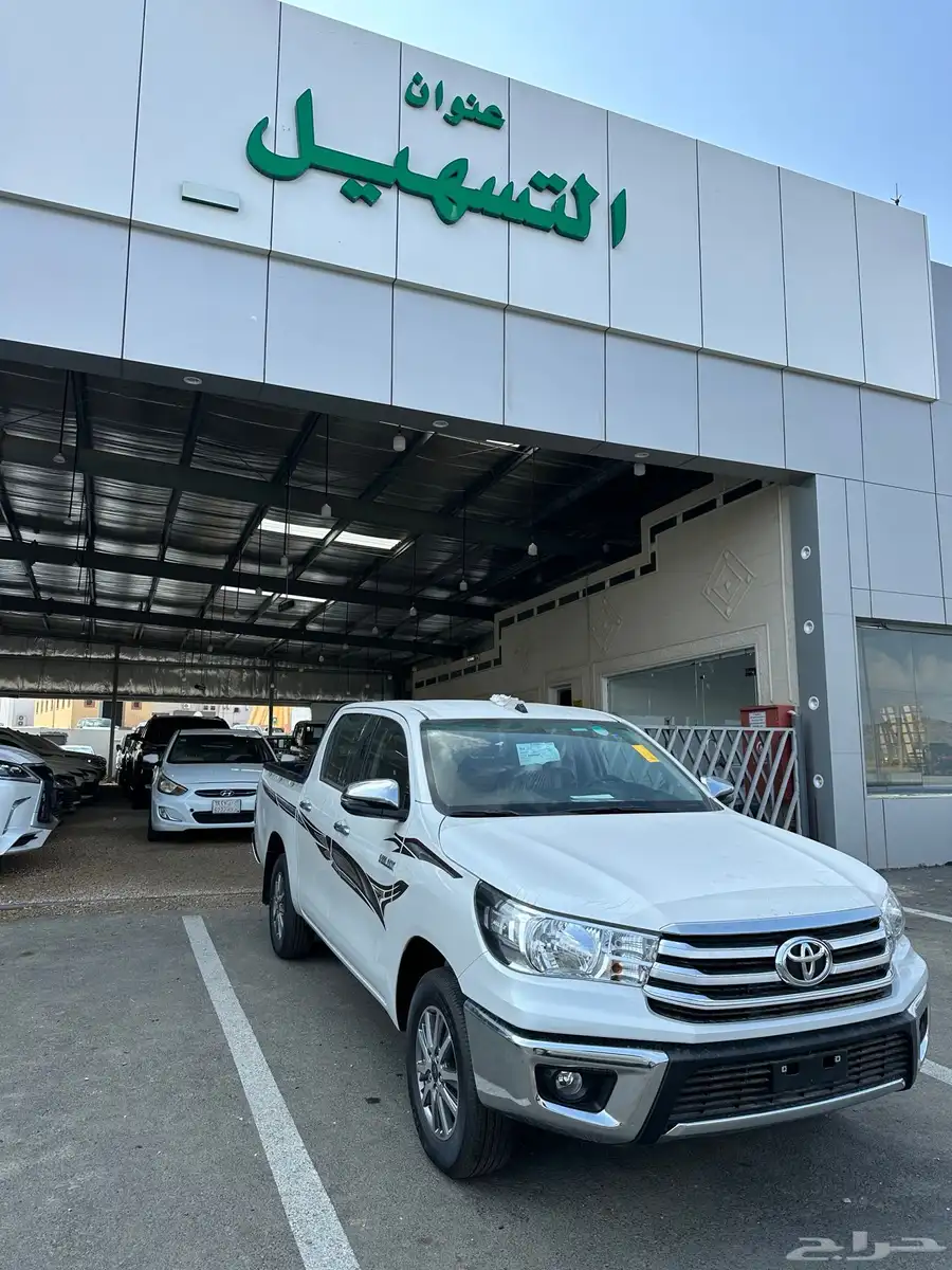 هايلوكس 2025 بنزين اصفار جنوط كاش وبنوك 10