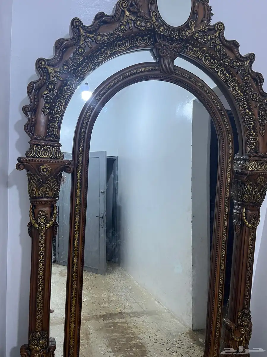 مرآة كبيرة 2