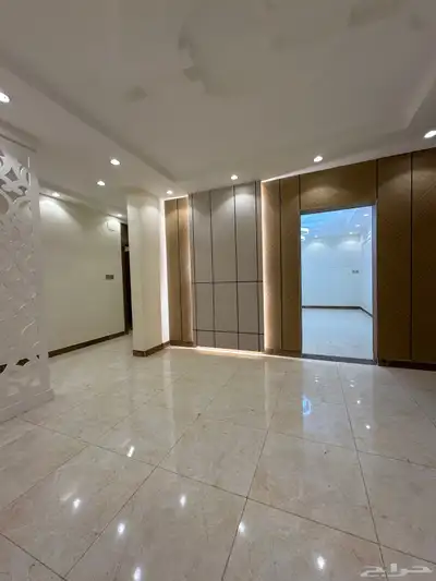 دور للبيع مشب و7غرف وحوش وسعر طيب لصامل 23