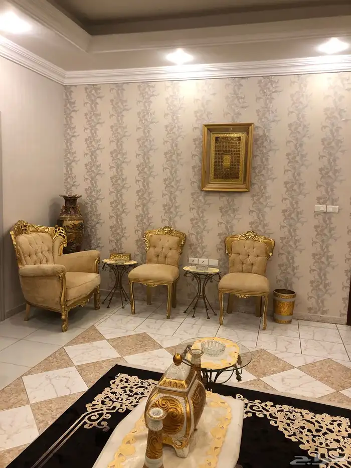 فرصه البيع كنب ملكي فاخر 4