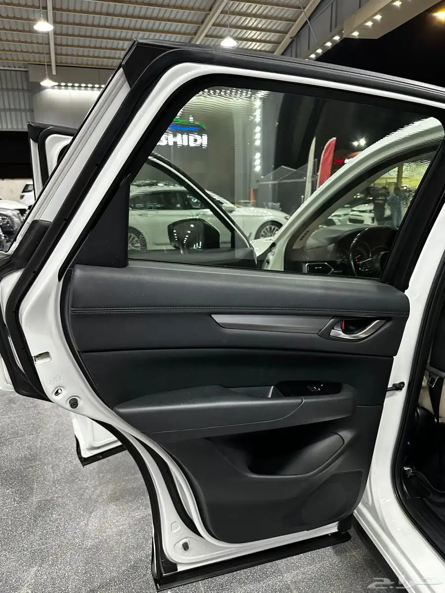 مازدا CX5 نص فل 2022 لدى معرض(عبيد الرشيدي) 35