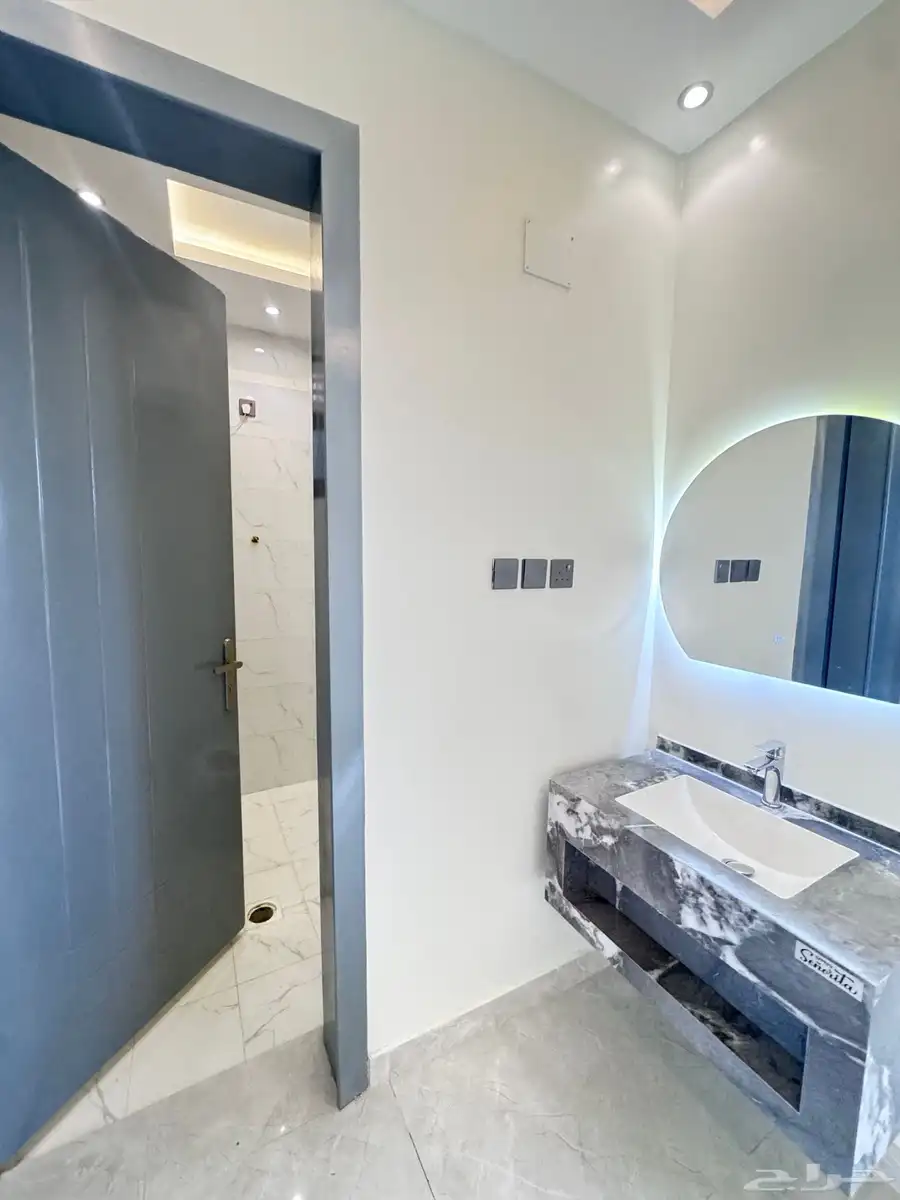 فرصه للبيع روف علوي مع الملحق تشطيبvipسعر620الف فقط 14