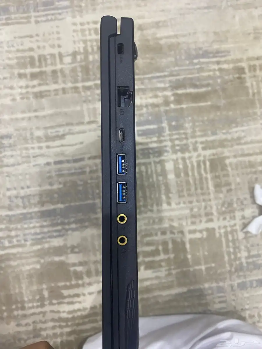 لابتوب msi لعب او شغل او دراسة استخدام نضيف على السوم 4